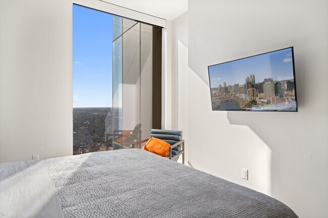 Building Photo - 44 East Ave