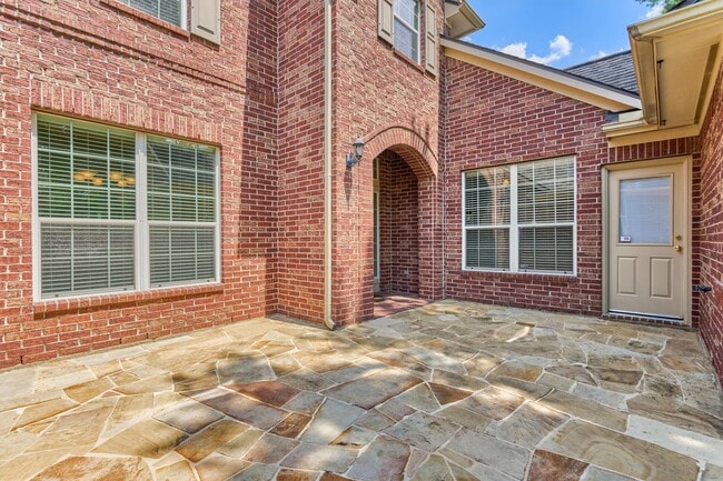 Building Photo - 30 Desert Rose Pl