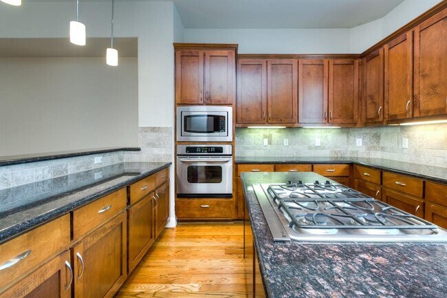 Building Photo - 6909 Staffordshire