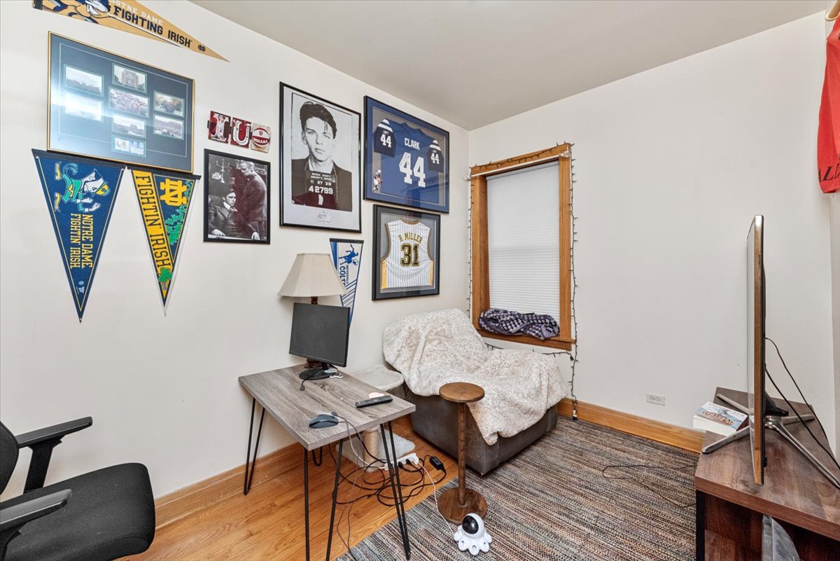 Building Photo - 910 W Gunnison St