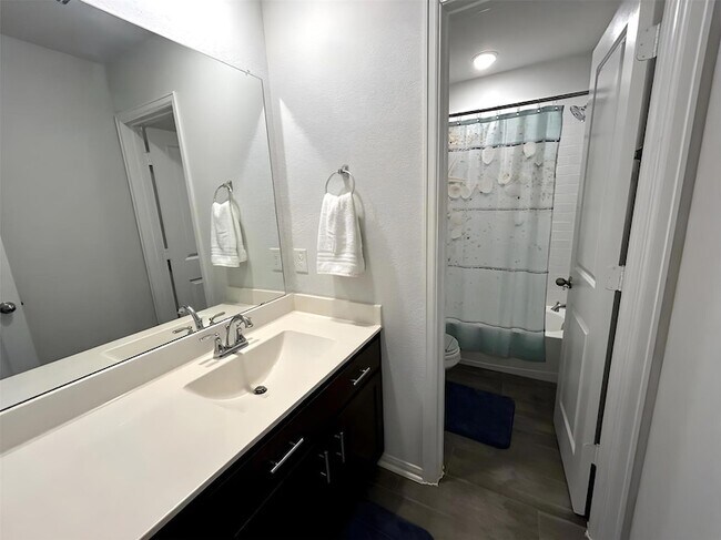 Building Photo - 756 Cherrystone Loop