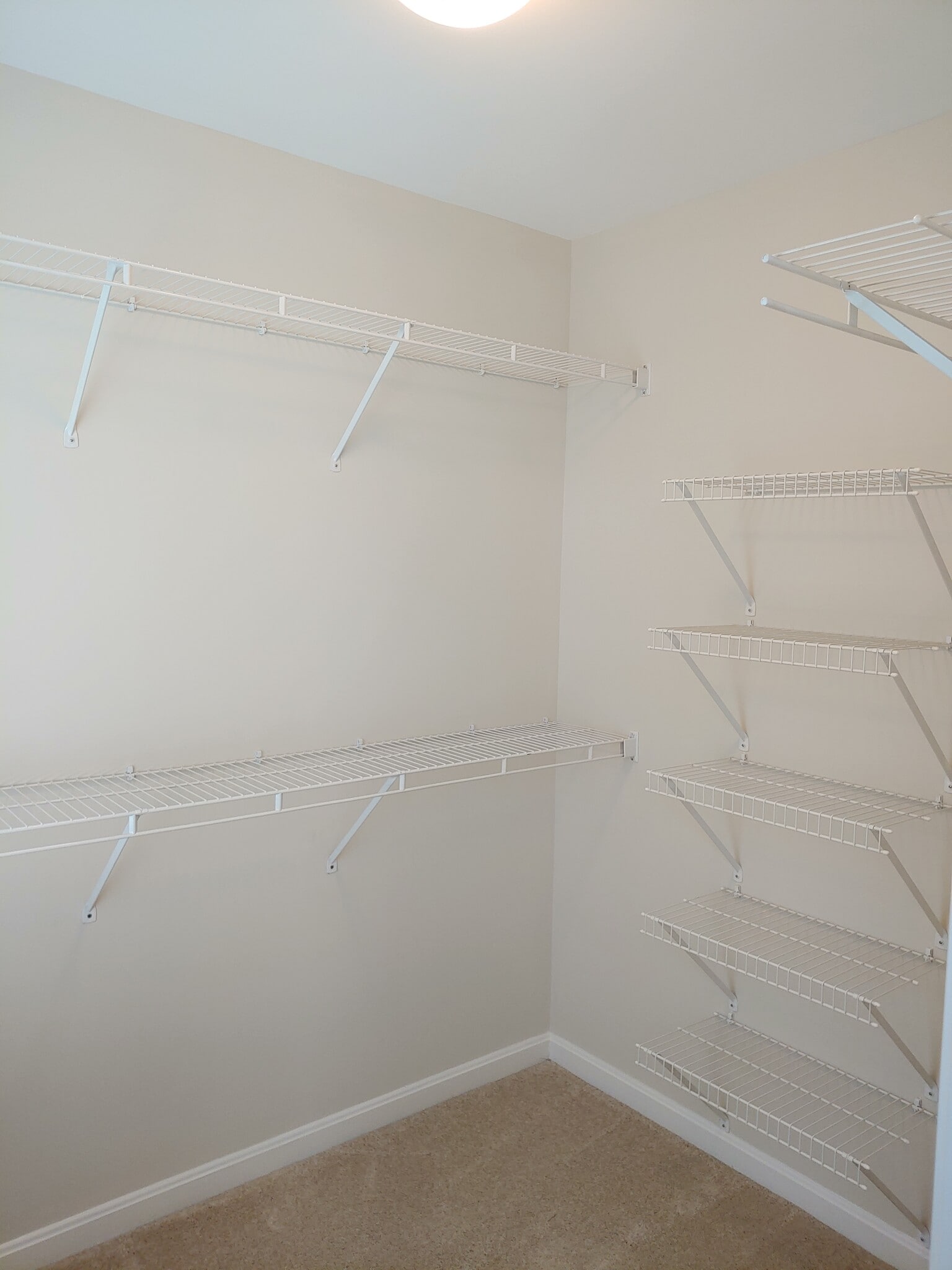 Master bedroom walk-in closet - 47608 Sandbank Sq