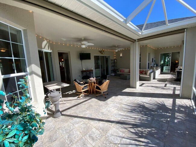 Building Photo - Spectacular and Luxurious Turnkey ANNUAL Lease in The Village of Bridgeport