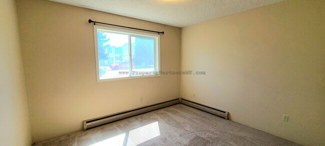 Building Photo - 413 S 20th Ave