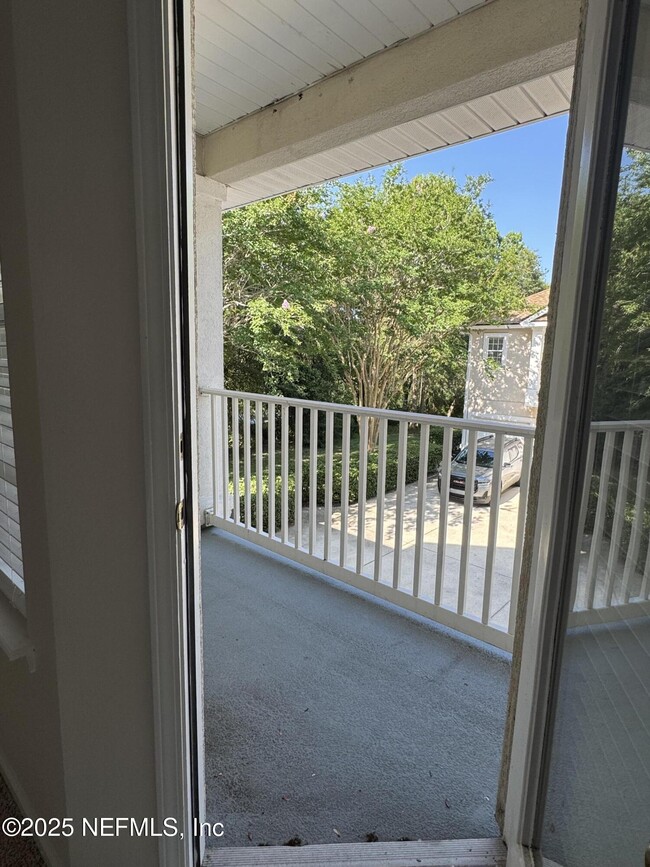 Building Photo - 12423 Forest Lake Cir W