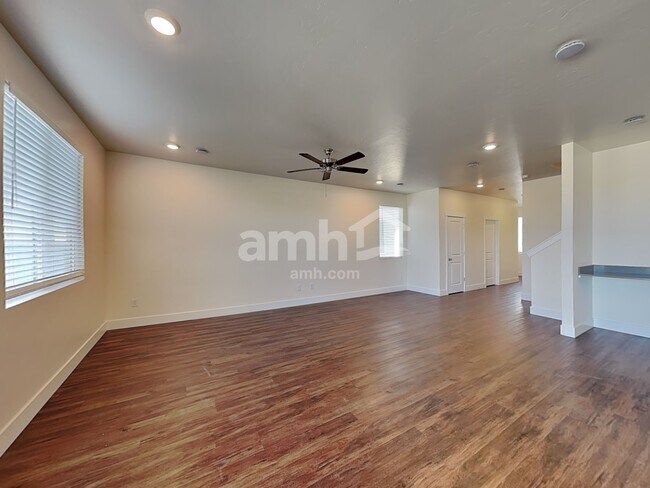 Building Photo - 4101 Keklik Ave