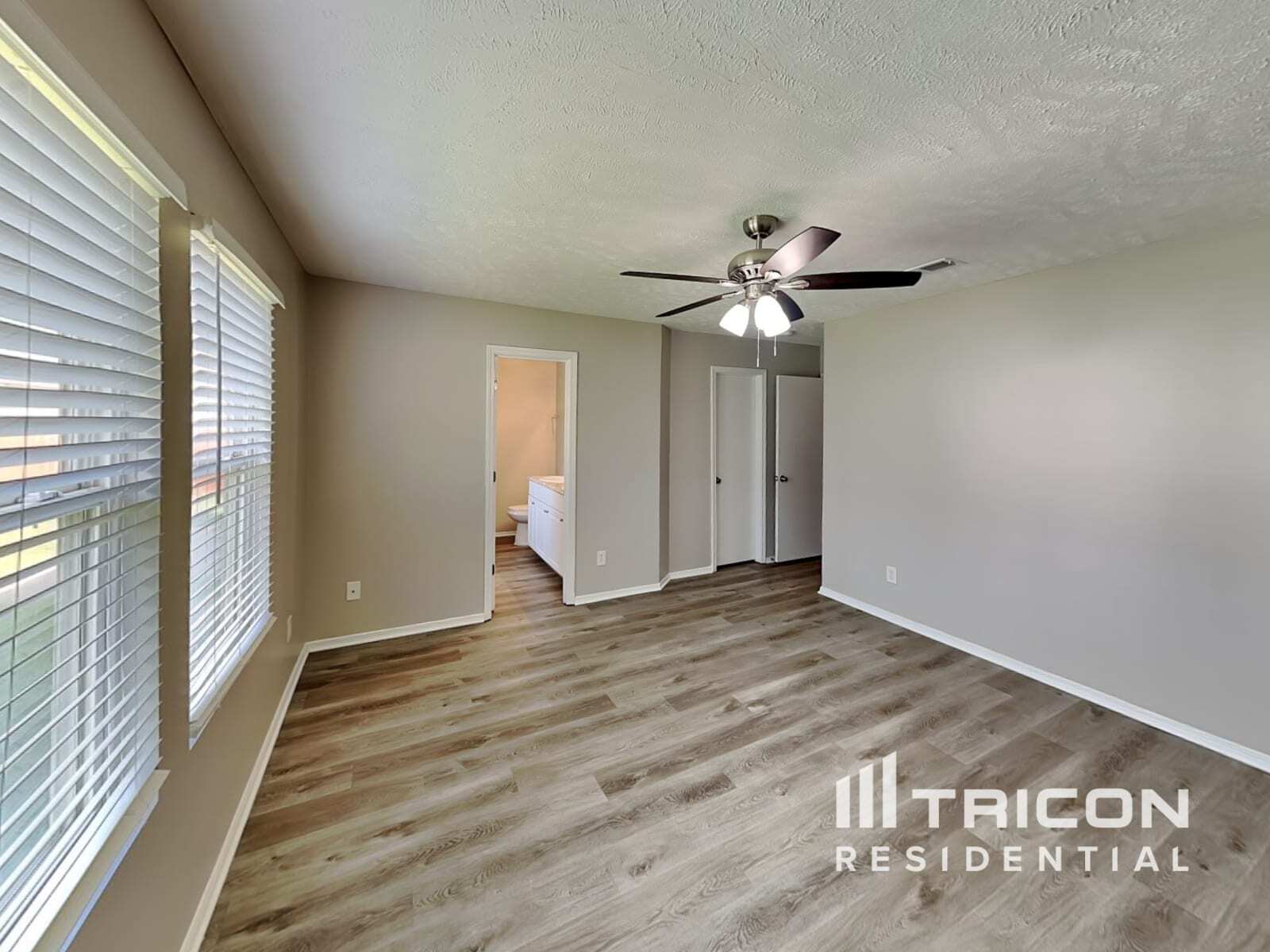 Building Photo - 1302 Kaiser Dr