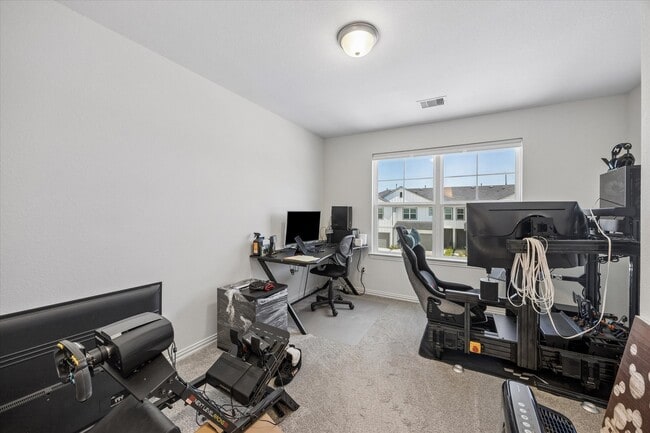 Building Photo - 27827 Western Crk Ct