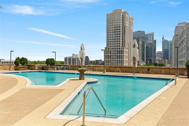 Building Photo - 1080 Peachtree St NE
