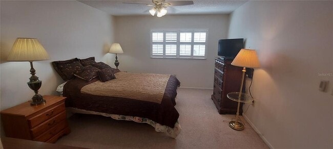 Building Photo - 13850 Oakwood Ln