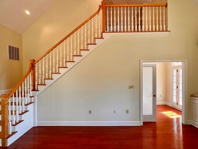 Building Photo - Private Farm Home in North Garden - Enjoy Fantastic Views - Main Level Primary Suite!