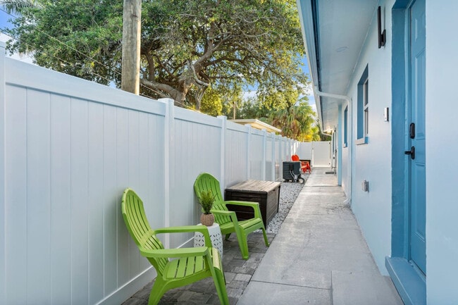 Building Photo - 79 S Brevard Ave