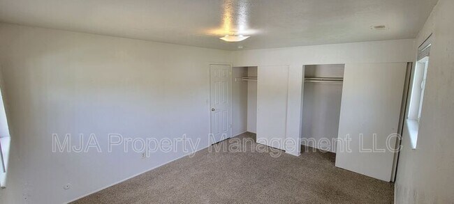 Building Photo - 752 Irving St