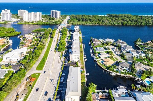 Building Photo - 750 NE Spanish River Blvd