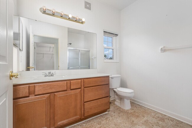 Building Photo - 961 Mistflower Ln