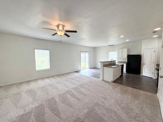 Building Photo - 8407 Highgate Dr