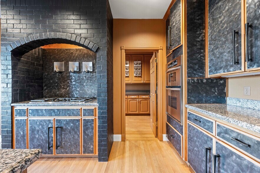 Building Photo - 8985 Vista de Lago Ct