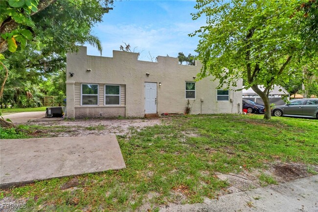 Primary Photo - 4180 Sabal Ln