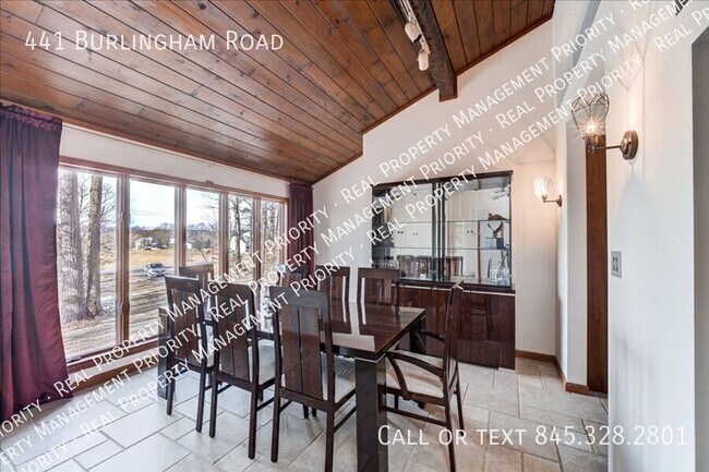 Building Photo - 441 Burlingham Rd