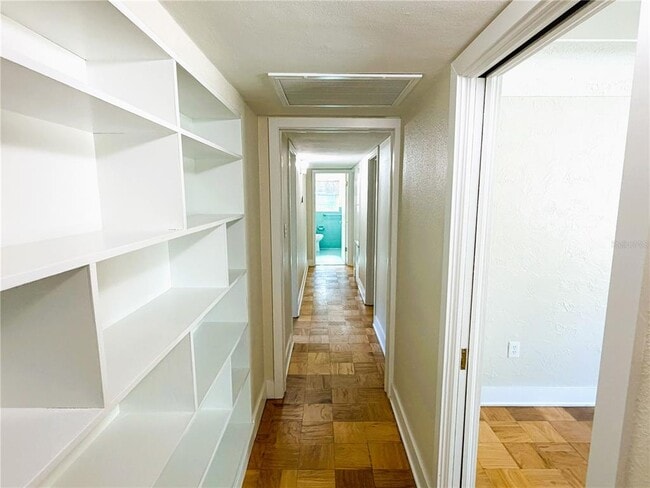 Building Photo - 4640 W Lamb Ave