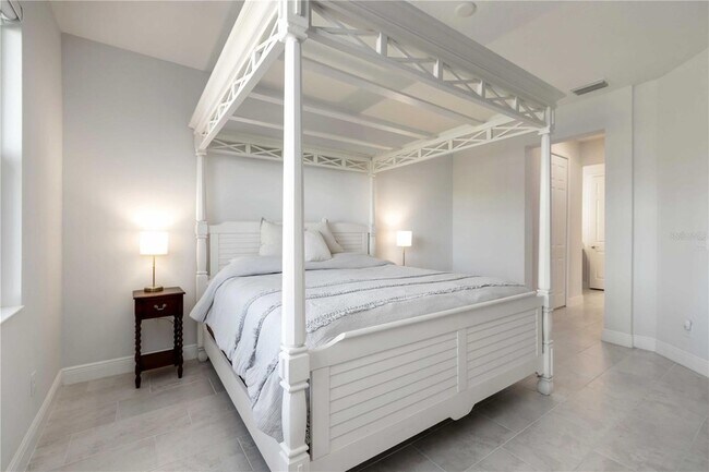 Building Photo - 223 O'keeffe Cir