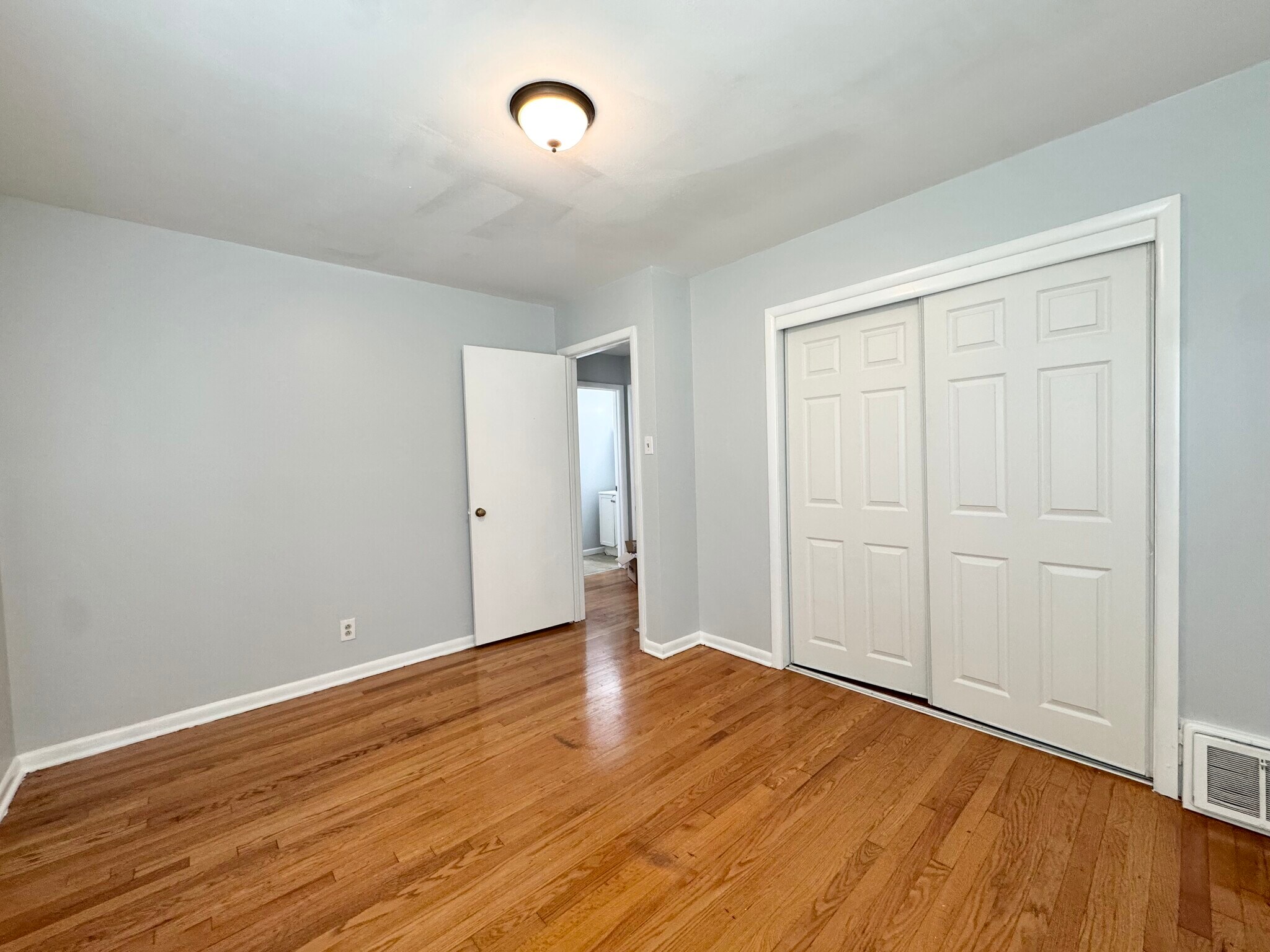 Building Photo - 4513 Virginia Ave