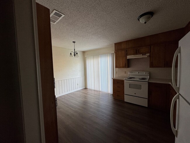 Building Photo - 3407 Victoria Cir