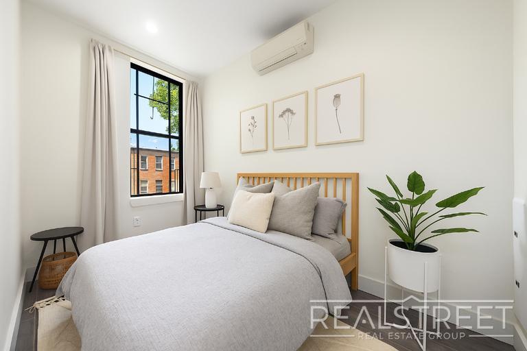 Building Photo - BRAND NEW 2 Bed in Bed Stuy!