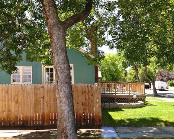 Building Photo - 302 Miles Ave