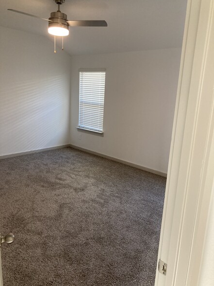 Building Photo - 3024 Stock Orch Ln