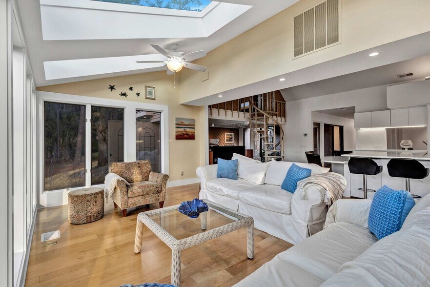 Building Photo - 31 Stoney Creek Rd