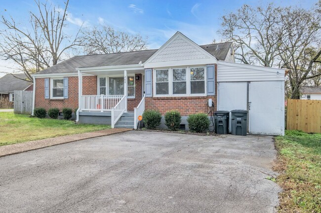 Building Photo - East Nashville home with EV Charger!