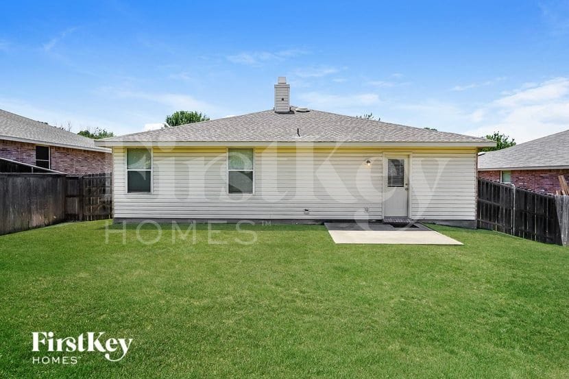 Building Photo - 508 Rocky Springs Dr