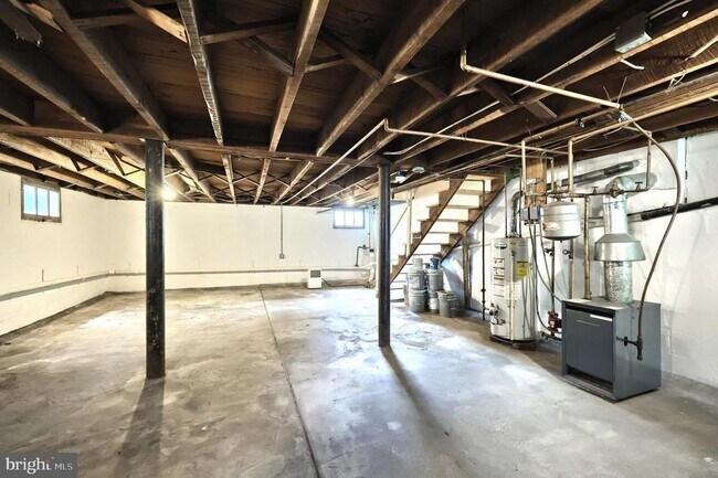Building Photo - 317 N Stratton St