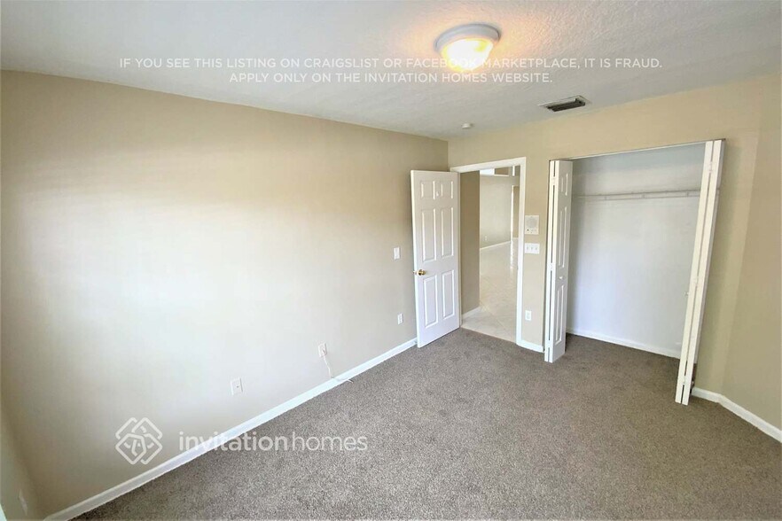 Building Photo - 9296 Lake Serena Dr