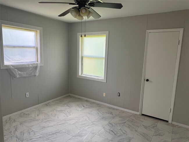 Building Photo - 14407 Alkay St