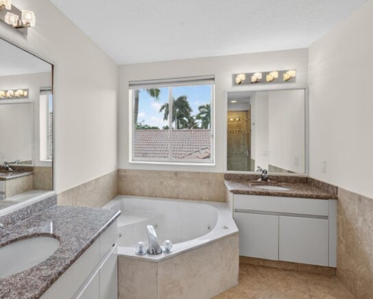 Building Photo - 1115 Camellia Cir
