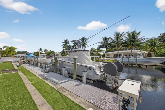 Building Photo - 12 Leeward Cir