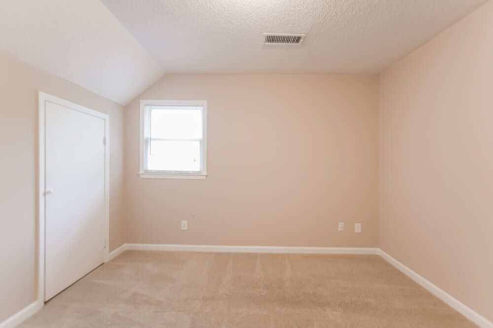 Building Photo - 3539 Pine Grove Dr