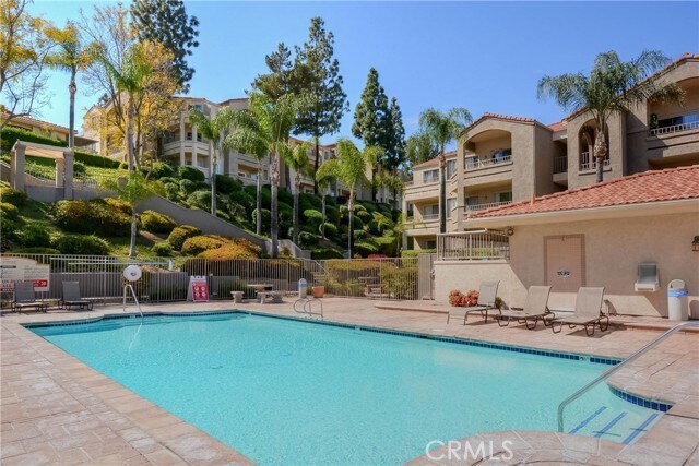 Building Photo - 1020 Vista Del Cerro Dr
