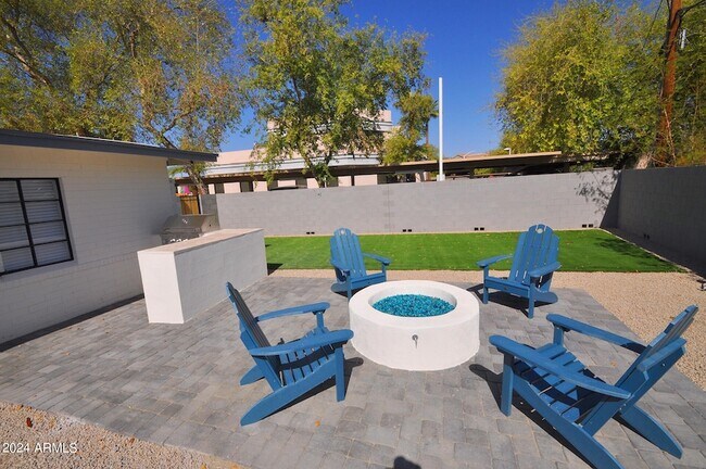 Building Photo - 7520 E McKnight Ave