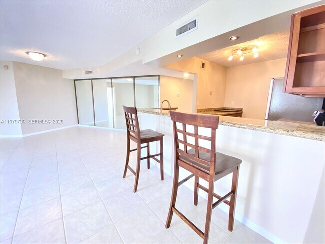 Building Photo - 1300 NE Miami Gardens Dr