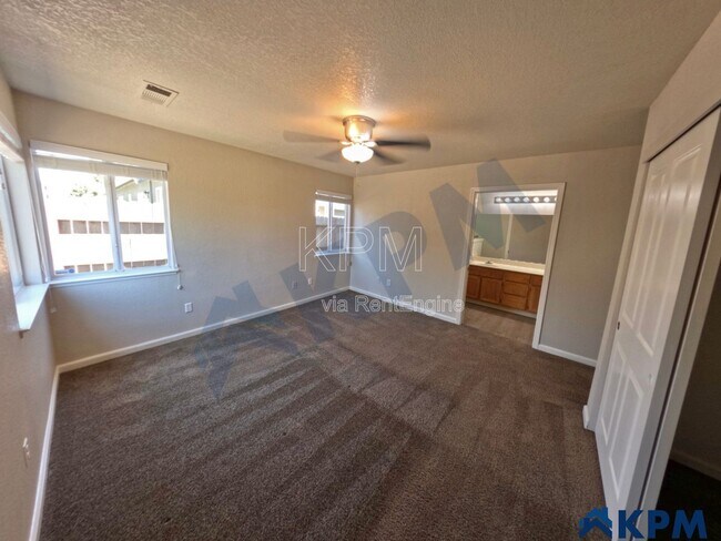 Building Photo - 663 Stoneridge Ct