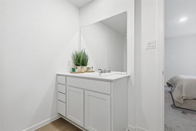 Building Photo - 1135 Rustic Willow Dr