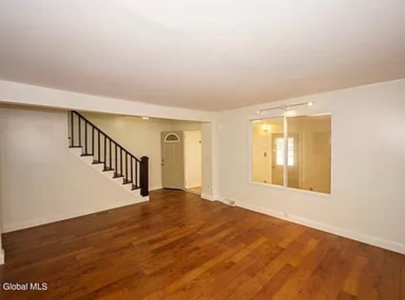 Building Photo - 1508 Tibbits Ave