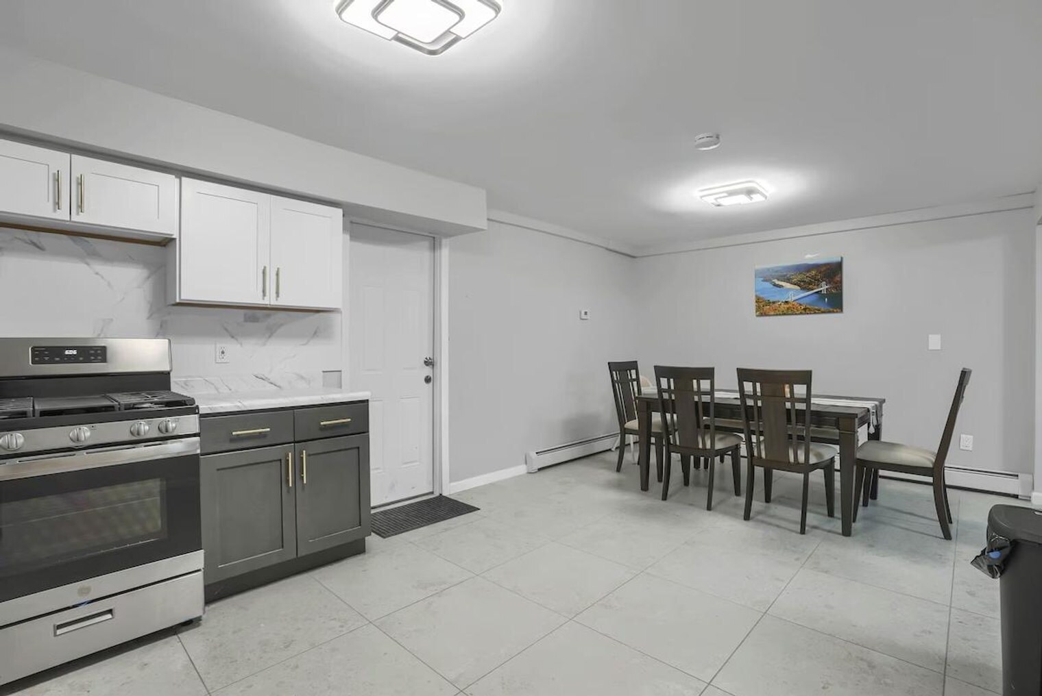 Building Photo - 751 US-9W