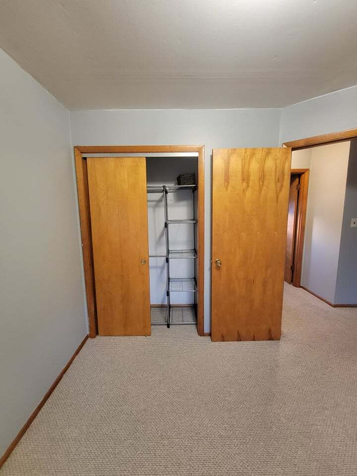 BR1, view 2, closet - 104 S Park St