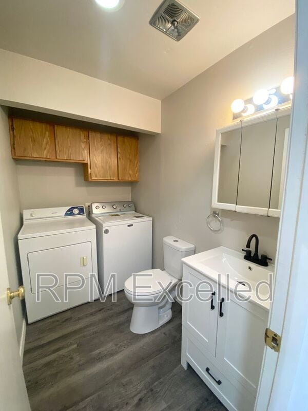 Building Photo - 634 M St NE