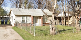 Building Photo - 2517 SW 42nd St