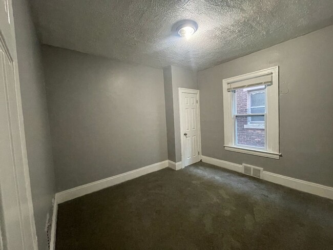 Building Photo - 3799 W Philadelphia St